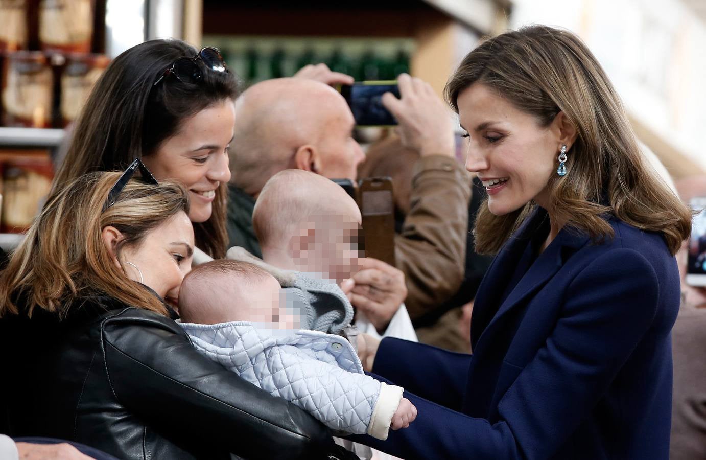Fotos de la visita de los Reyes al Mercado Central de Valencia