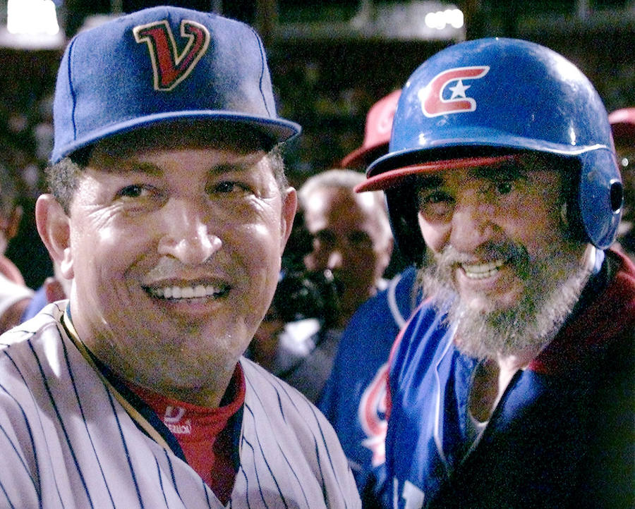 Fidel Castro con Hugo Chavez en el año 2000.