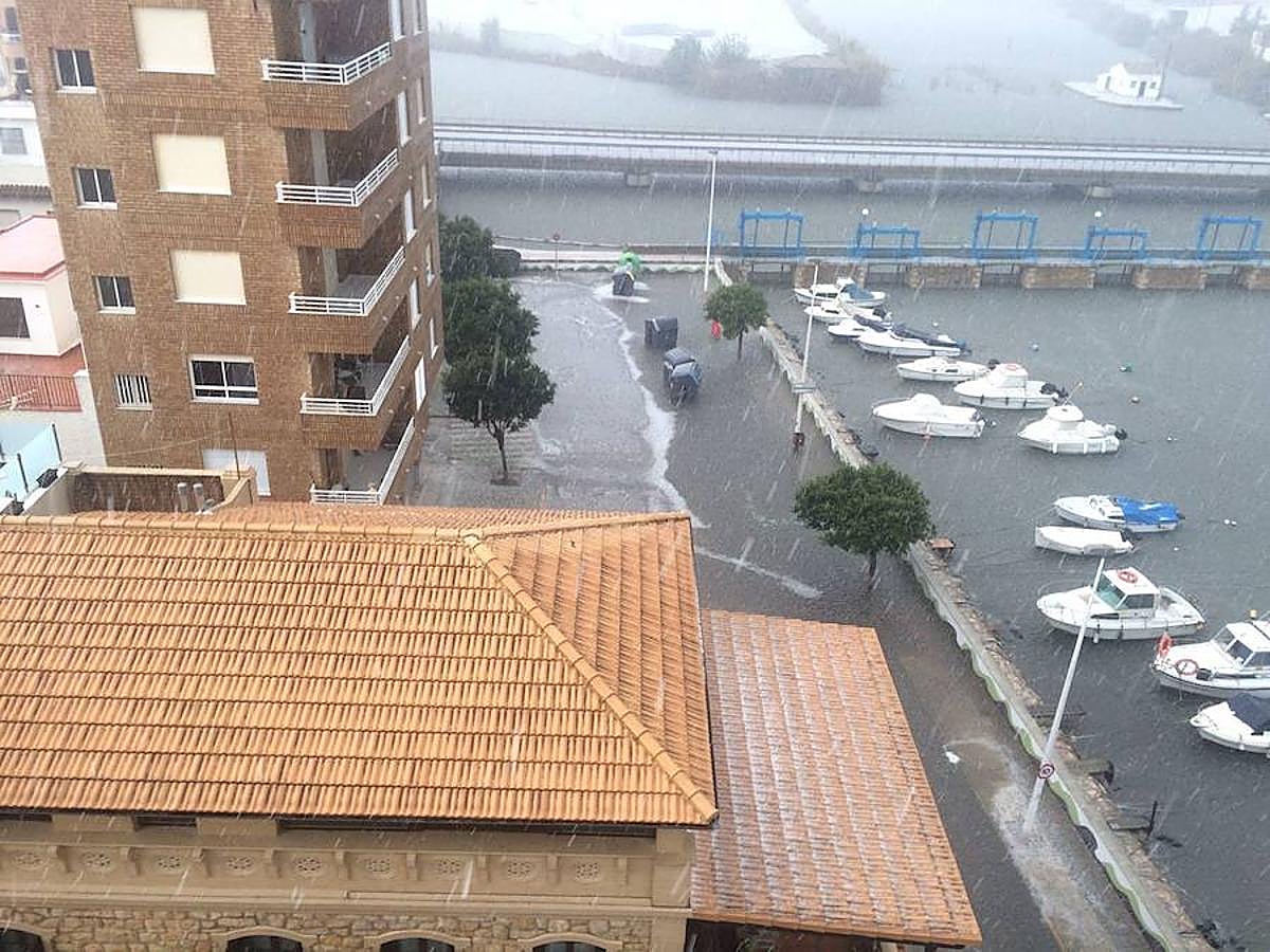 Fotos del tornado que se ha formado frente a Sueca y El Perelló