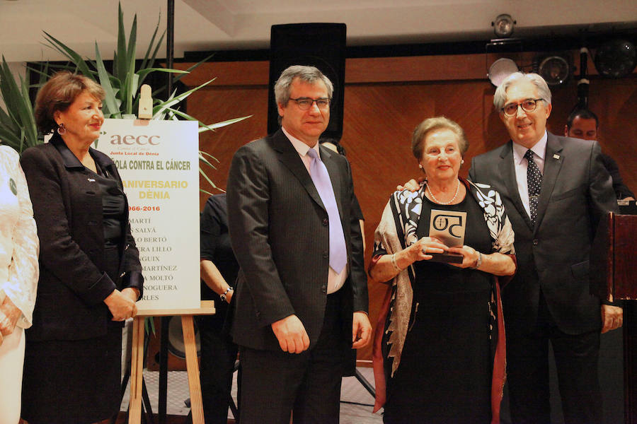 Fotos de la gala del 50 aniversario de Aecc de Dénia