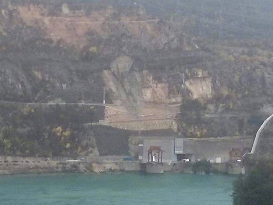 Fotos de un nuevo desprendimiento en la carretera de Cortes de Pallás