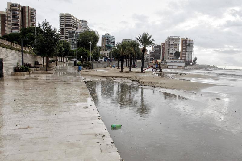 La costa de Alicante sufre las consecuencias del temporal