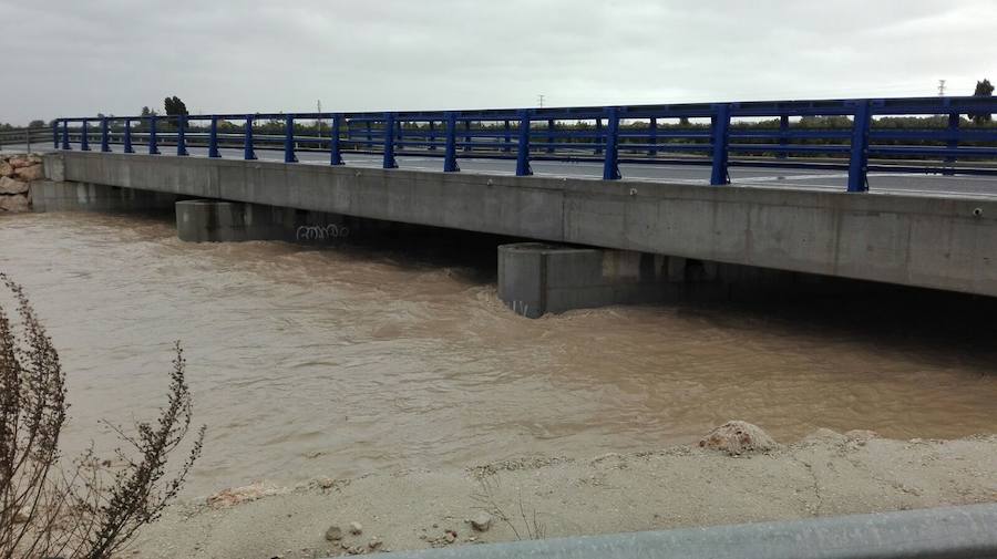 Río Gallinera a su paso por Oliva.