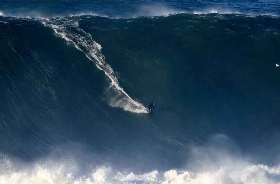 Fotos de Nazare, el mejor lugar del mundo para surfear