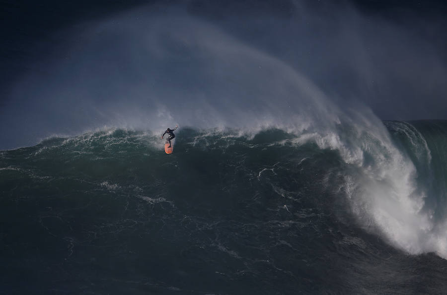 Fotos de Nazare, el mejor lugar del mundo para surfear