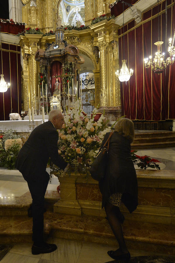 Ofrenda a los ilicitanos ausentes