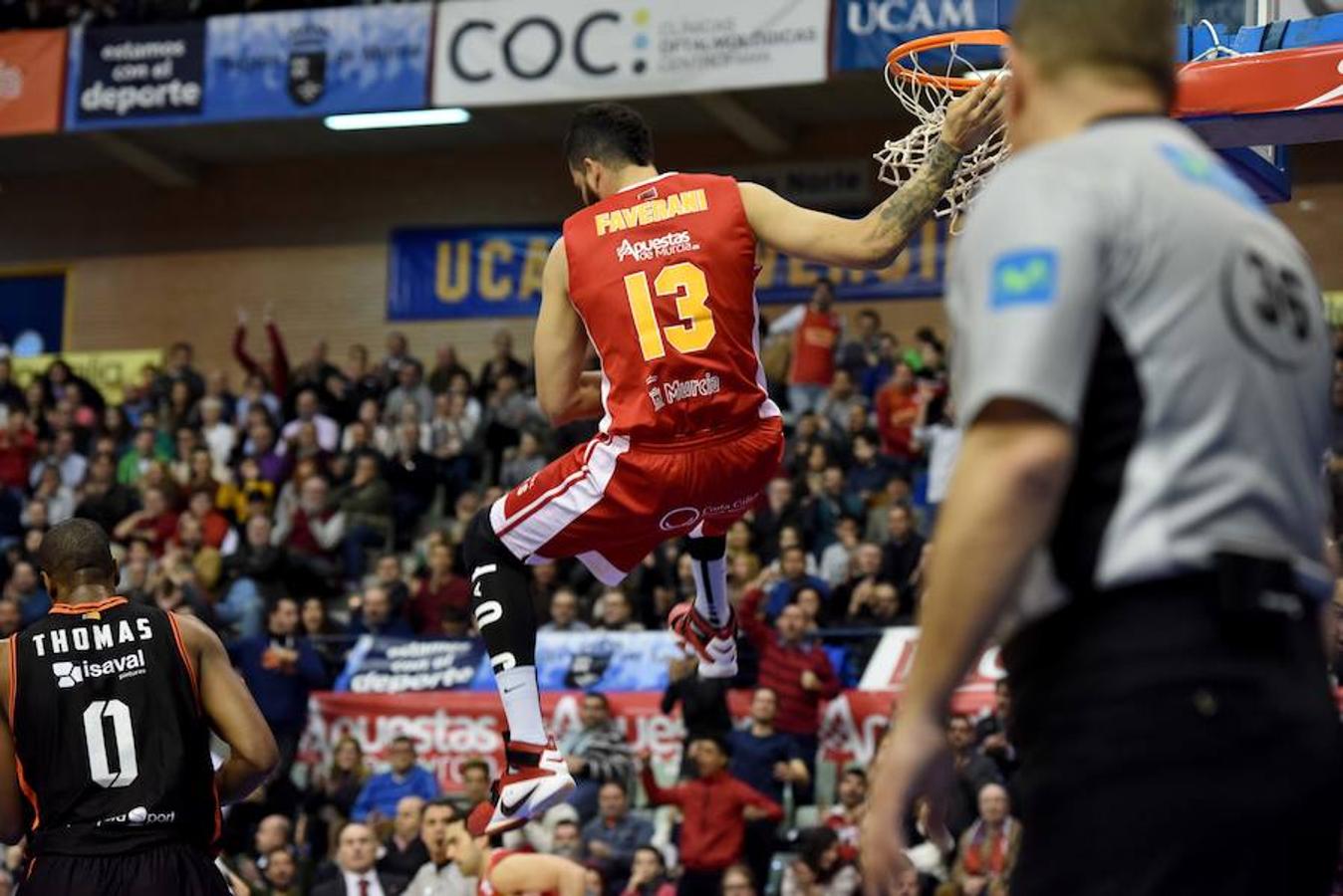 Fotos del partido disputado entre UCAM Murcia y Valencia Basket