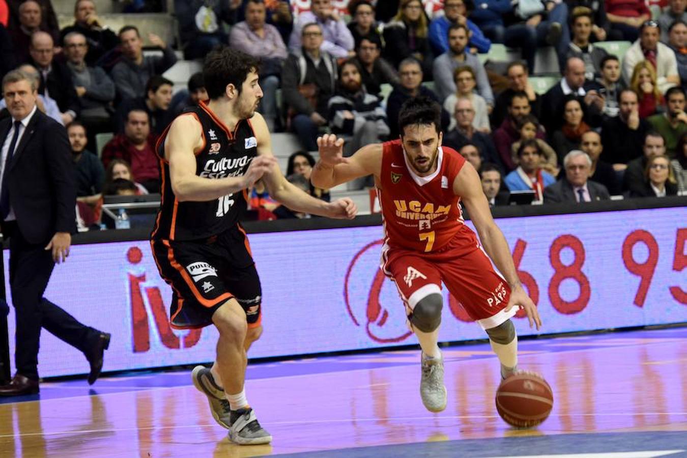 Fotos del partido disputado entre UCAM Murcia y Valencia Basket