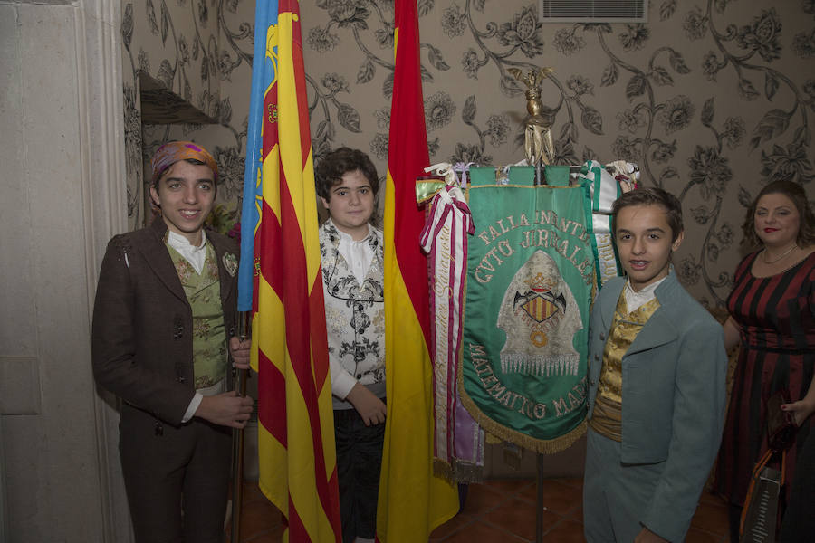 Fotos de la presentación de Mabel Pérez-Manglano, fallera mayor infantil de la Falla Convento Jerusalén