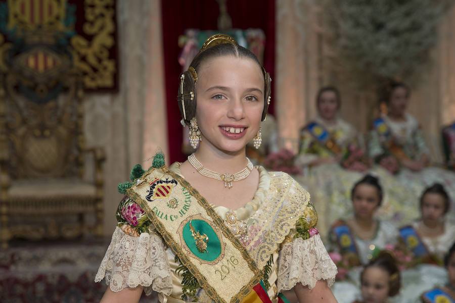 Fotos de la presentación de Mabel Pérez-Manglano, fallera mayor infantil de la Falla Convento Jerusalén