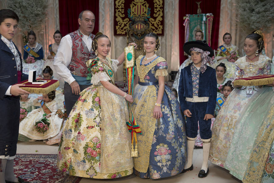 Fotos de la presentación de Mabel Pérez-Manglano, fallera mayor infantil de la Falla Convento Jerusalén