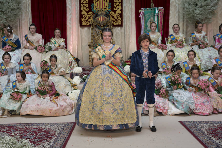 Fotos de la presentación de Mabel Pérez-Manglano, fallera mayor infantil de la Falla Convento Jerusalén