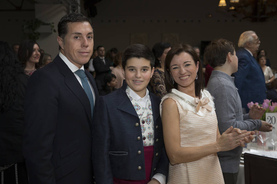 Fotos de la presentación de Mabel Pérez-Manglano, fallera mayor infantil de la Falla Convento Jerusalén