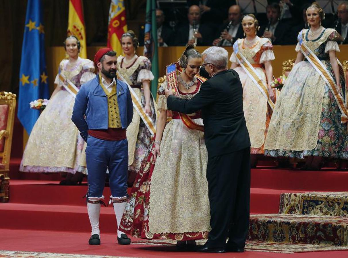 Fotos de la exaltación de la fallera mayor de Valencia, Raquel Alario