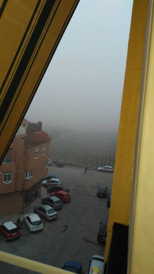 Niebla en Tavernes Blanques, tapando San Miguel de los Reyes.