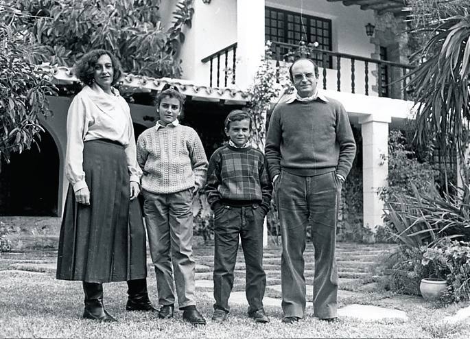 Abel Matutes, con su mujer, su hija y su heredero (Ushuaïa). 