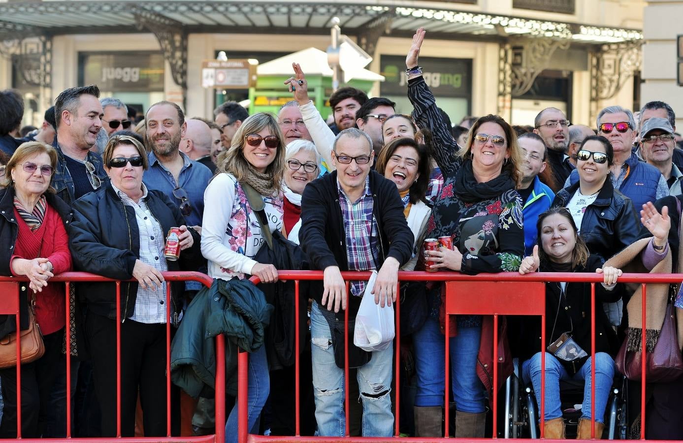 Fallas 2017 | Búscate en la mascletà del 1 de marzo