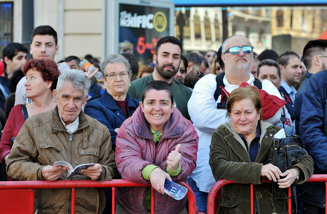 Fallas 2017 | Búscate en la mascletà del 1 de marzo