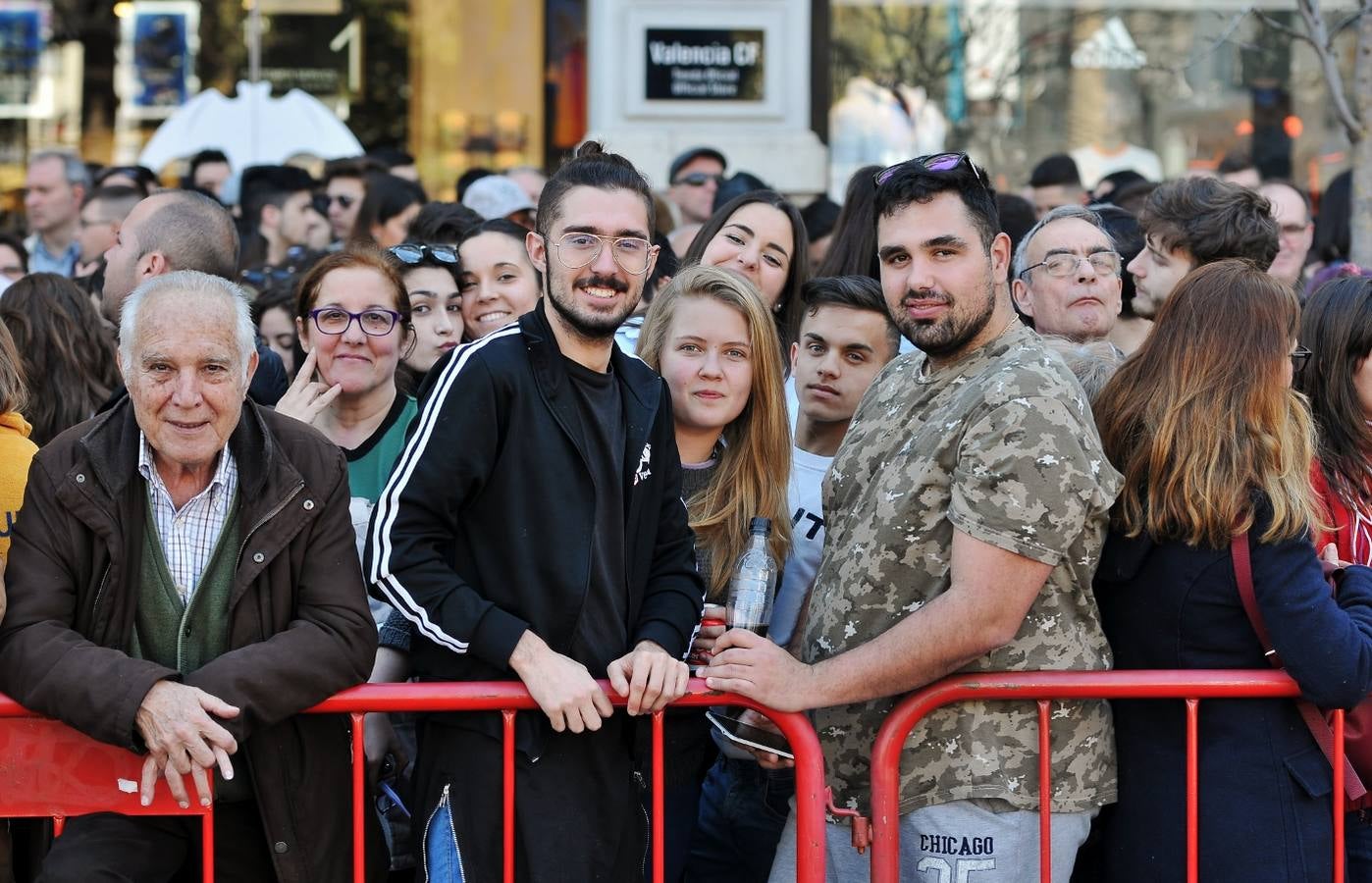 Fallas 2017 | Búscate en la mascletà del 1 de marzo