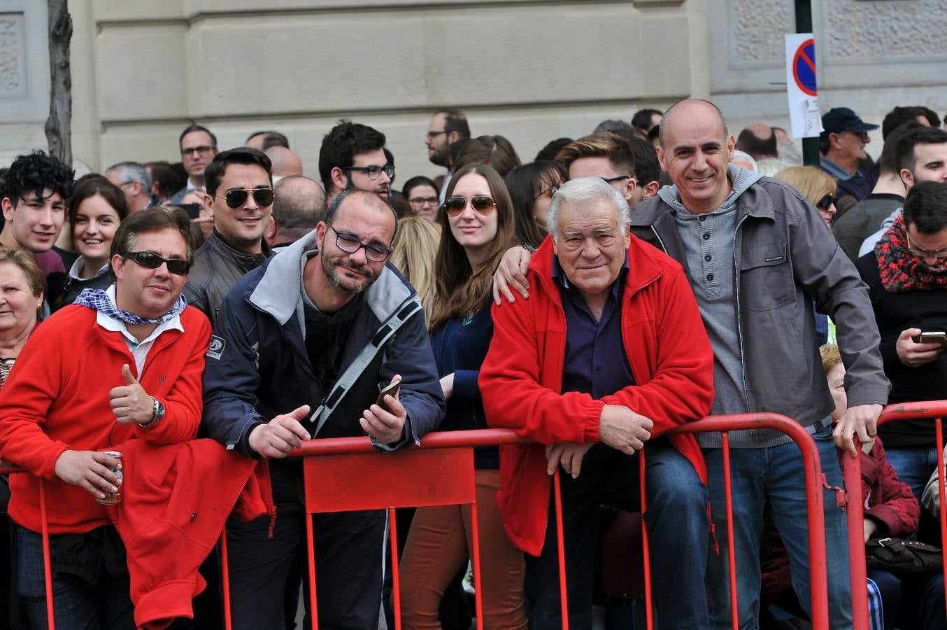 Búscate en las fotos de la tercera mascletà de las Fallas 2017, del 3 de marzo