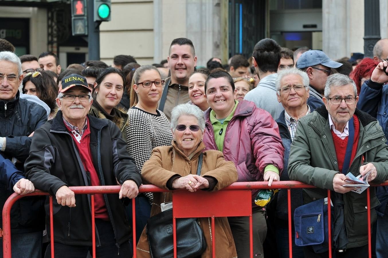 Búscate en las fotos de la tercera mascletà de las Fallas 2017, del 3 de marzo