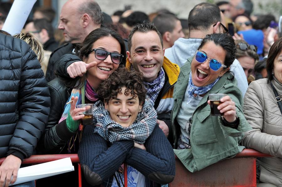 Fotos de la mascletà del 4 de marzo de 2017 a cargo de Pirotecnia Alpujarreña