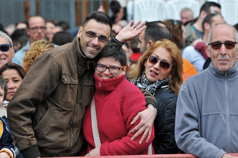 Fotos de la mascletà del 4 de marzo de 2017 a cargo de Pirotecnia Alpujarreña