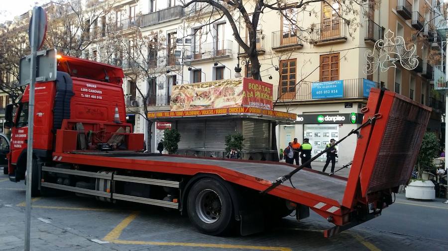 Fotos de la churrería en la calle de María Cristina de Valencia