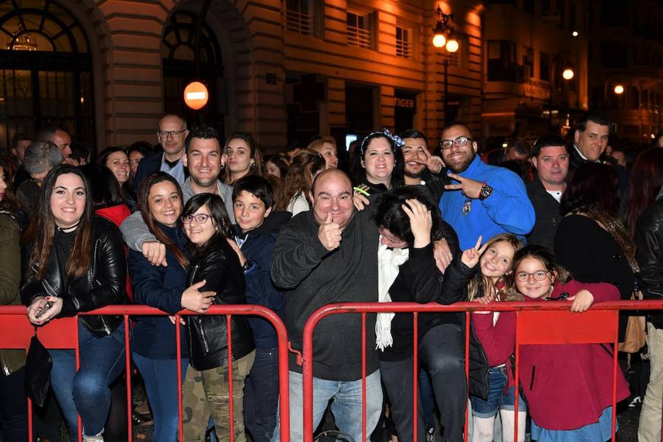 Fotos de la mascletà nocturna del sábado 11 de marzo. Fallas 2017