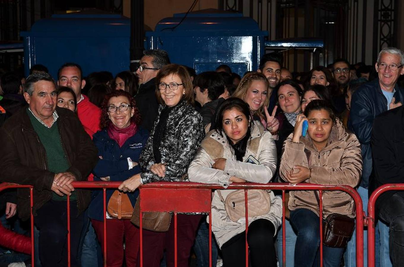 Fotos de la mascletà nocturna del sábado 11 de marzo. Fallas 2017