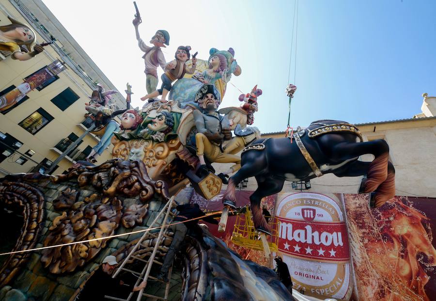 Falla Plaza del Pilar