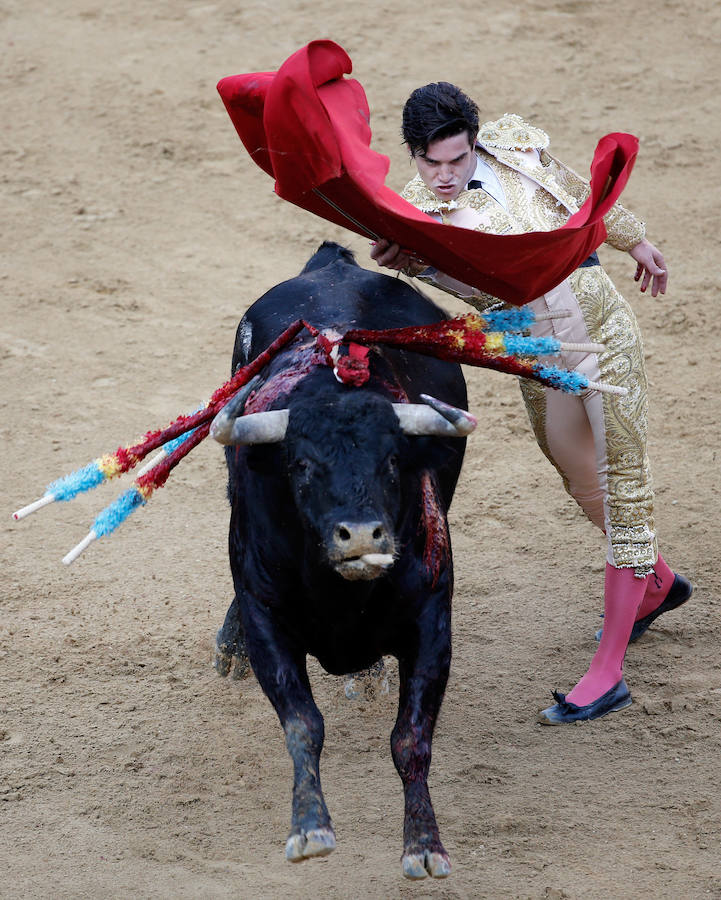 Fotos de la segunda novillada de la Feria de Fallas 2017