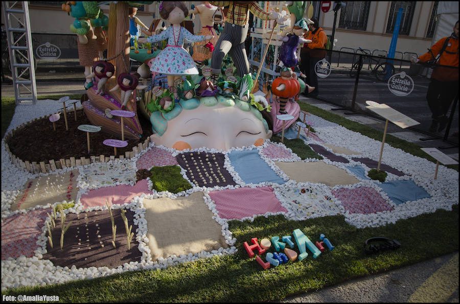 Fotos de la falla infantil de Falla Exposición 2017