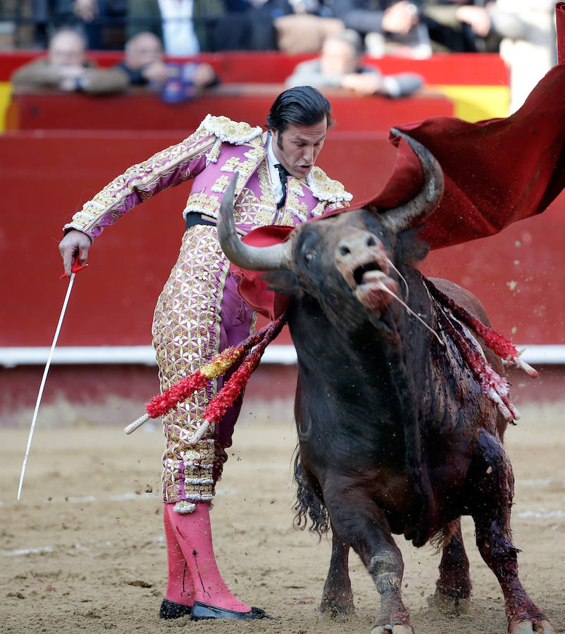 Fotos de la corrida de toros de hoy de la Feria de Fallas 2017