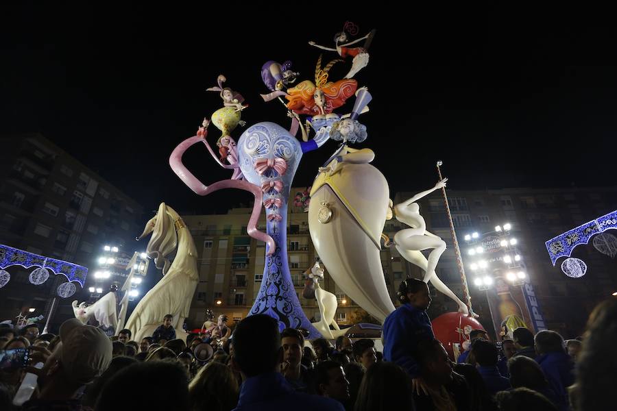 Fotos de la celebración en L&#039;Antiga de Campanar, mejor falla de Especial de 2017