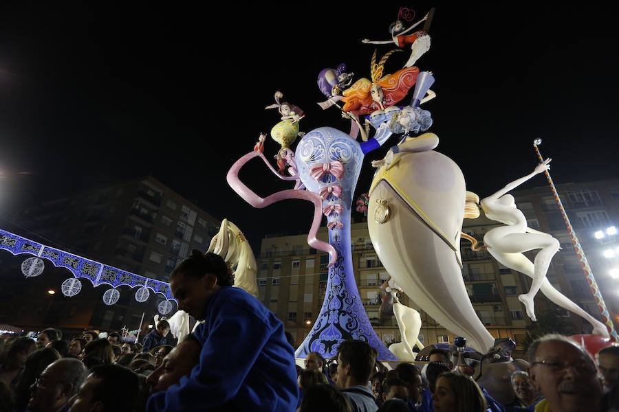 Fotos de la celebración en L&#039;Antiga de Campanar, mejor falla de Especial de 2017