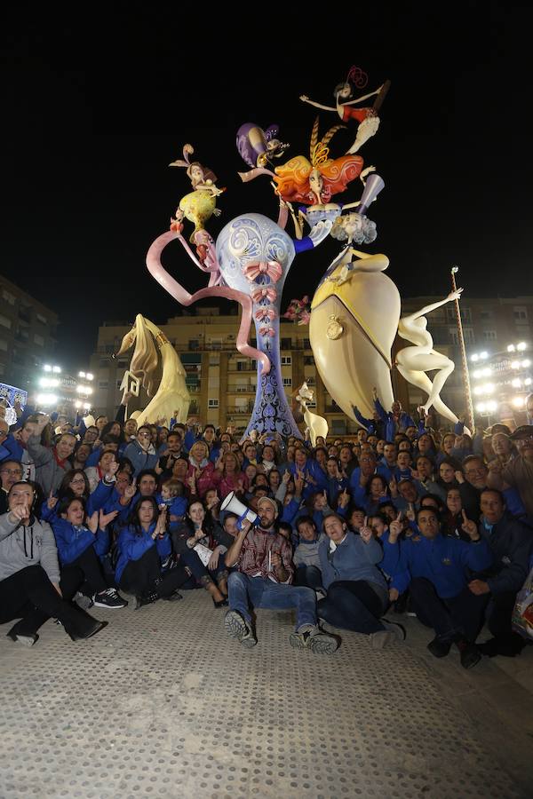 Fotos de la celebración en L&#039;Antiga de Campanar, mejor falla de Especial de 2017