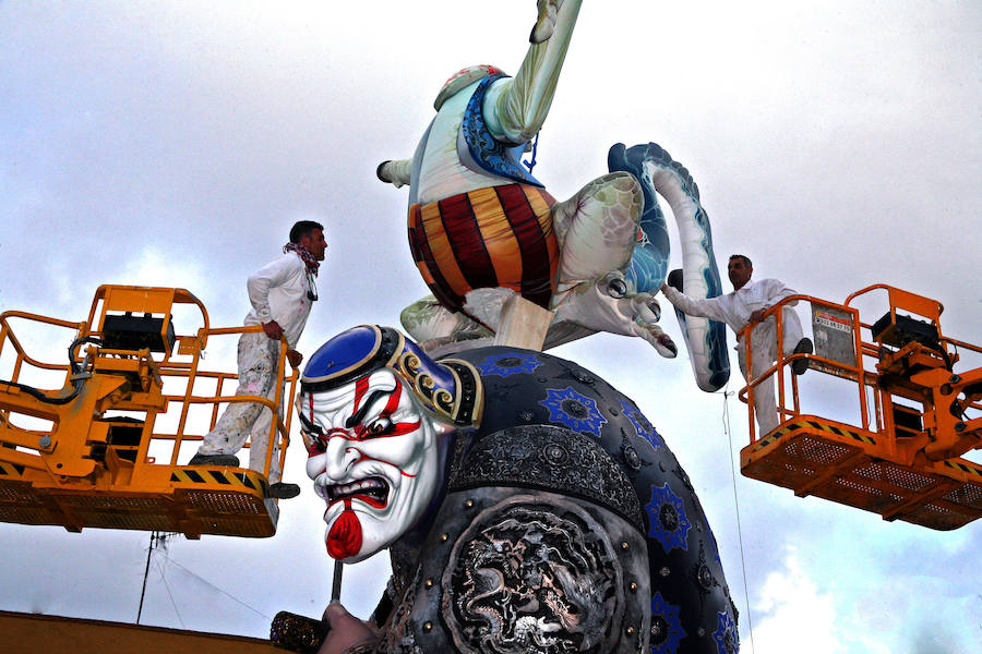 Fotos de las fallas de especial de Dénia