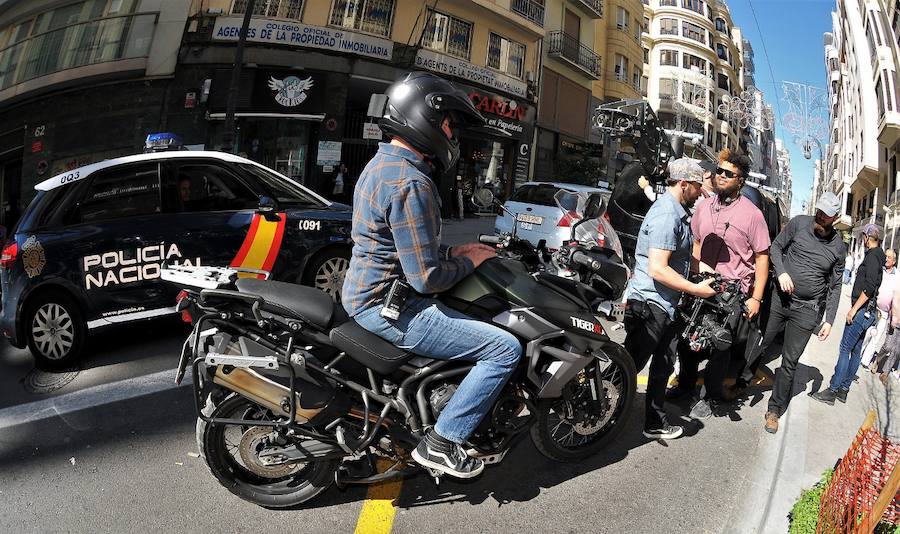 Los actores de Daryl y Negan, de &#039;The Walking Dead&#039;, en la mascletà de Valencia