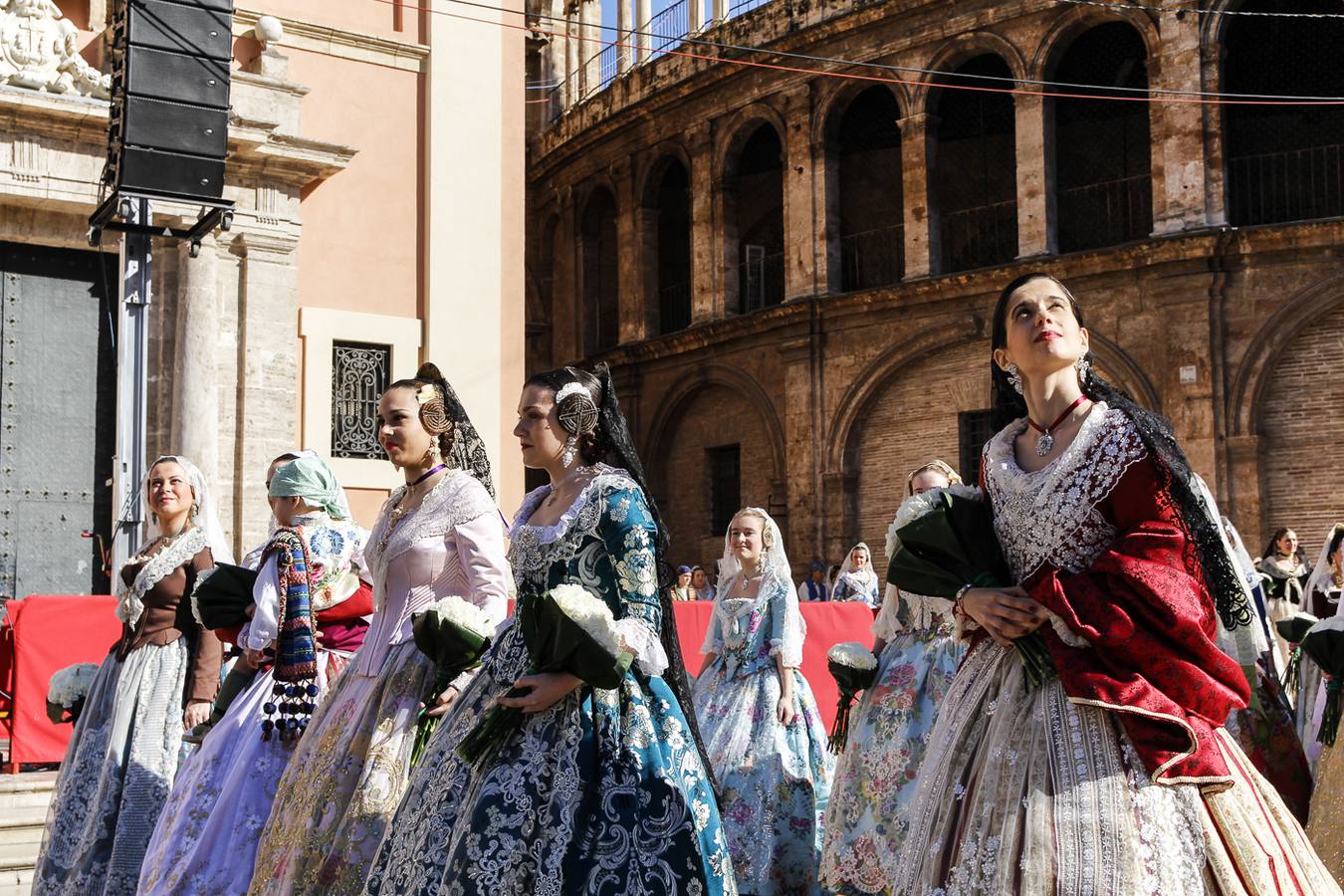 Fotos de la Ofrenda de las Fallas 2017 de hoy viernes (1)