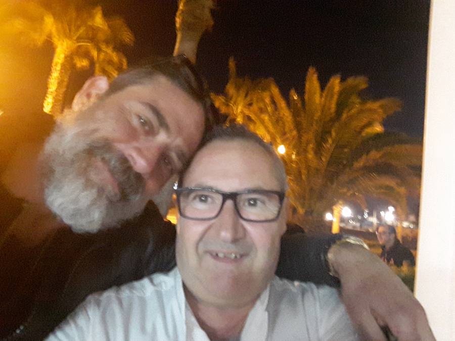 DARYL Y NEGAN DE &#039;THE WALKING DEAD&#039; COMEN PAELLA EN LA PEPICA