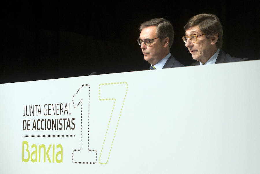 Fotos de la junta de accionistas de Bankia