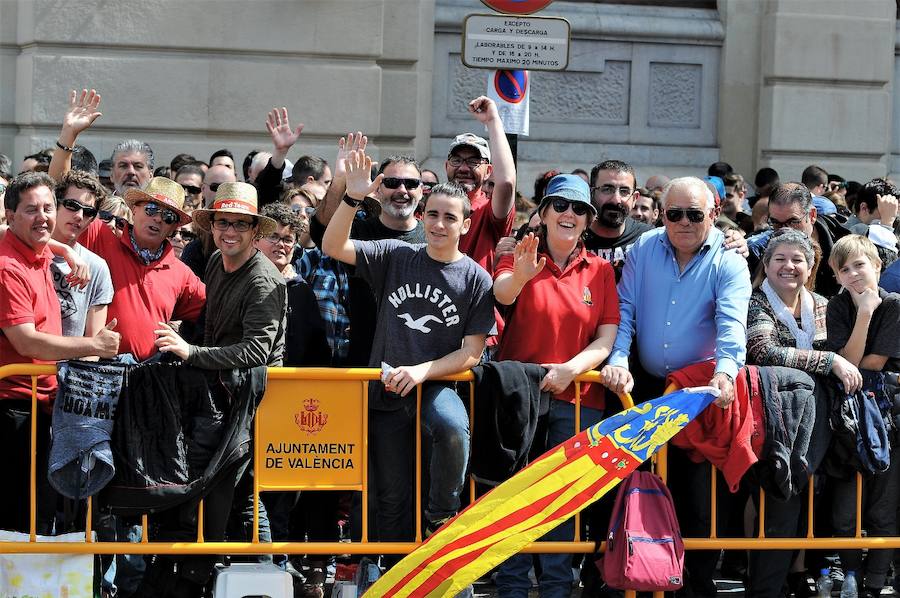 Búscate en la maslcetà del 26 de marzo en Valencia