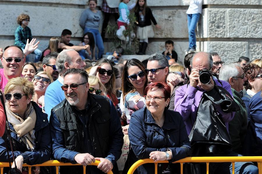 Búscate en la maslcetà del 26 de marzo en Valencia