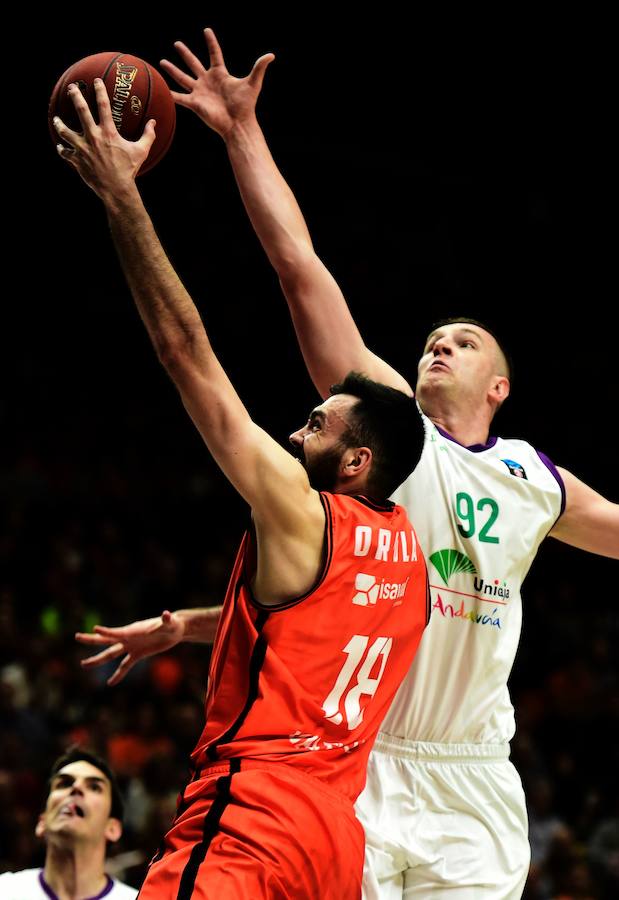 Fotos de la final de la Eurocup entre el Valencia Basket y el Unicaja