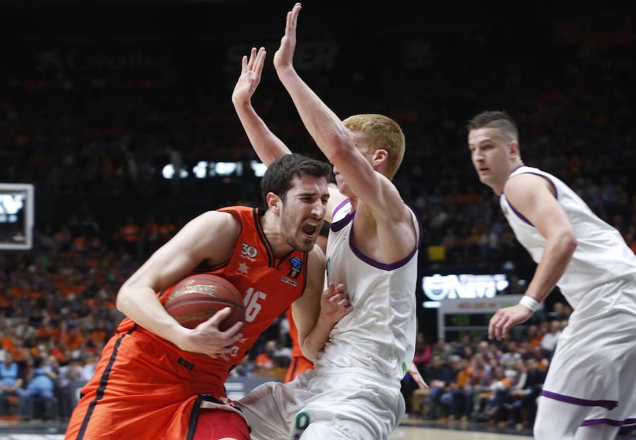 Fotos de la final de la Eurocup entre el Valencia Basket y el Unicaja