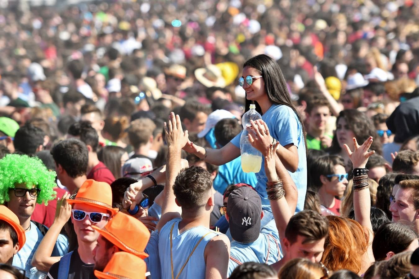 Fotos de las paellas universitarias en Valencia