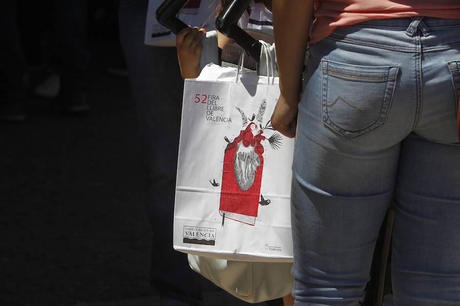 Fotos de la Feria del Libro de Valencia 2017