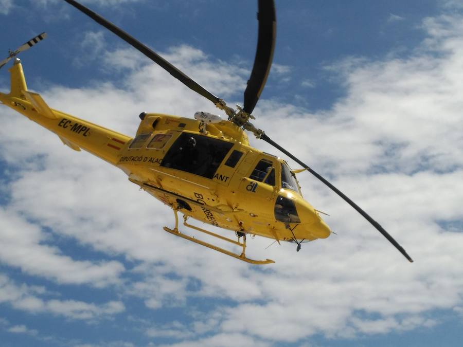 Fotos del rescate de un escalador en el peñón de Ifach