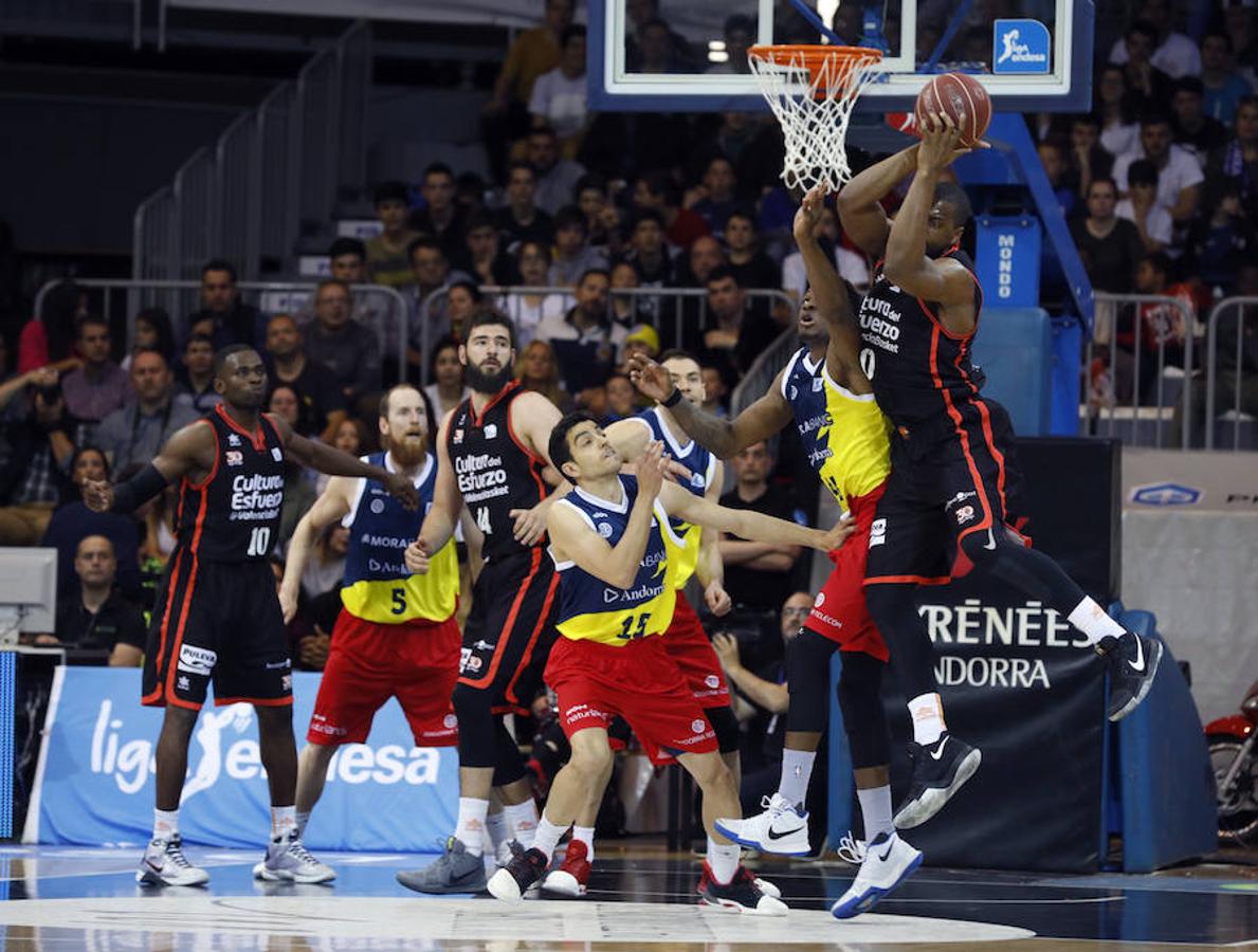 Fotos del Morabanc Andorra - Valencia Basket